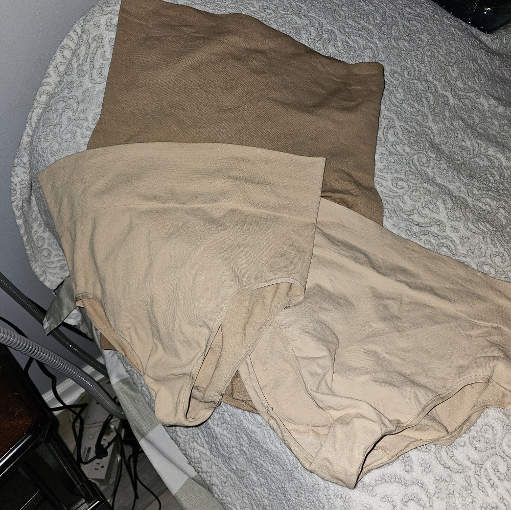 3 pair of shaping underwear